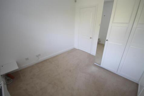 GB GF Bedroom 2i.JPG