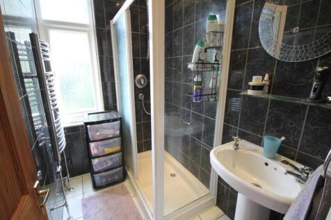 KA Shower Room.JPG
