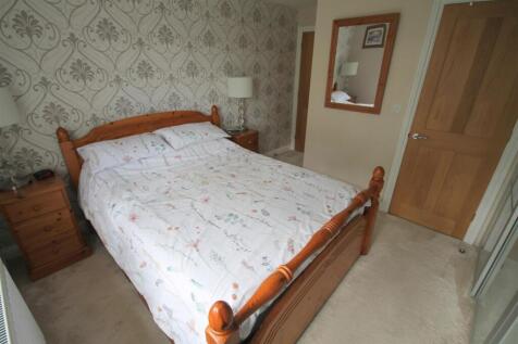 MA Bedroom 1iv.JPG