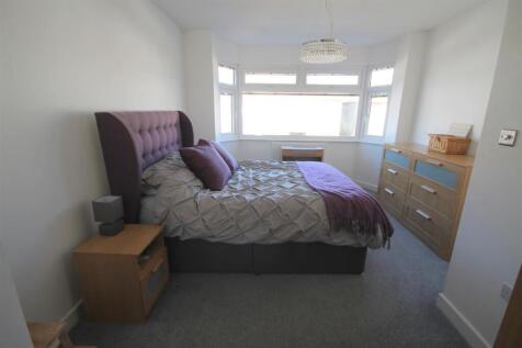 WWR Bedroom 1.JPG