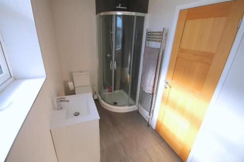 WWR Bathroom i.JPG