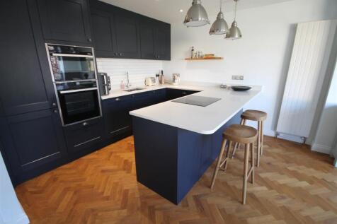 OA Kitchen ii.JPG