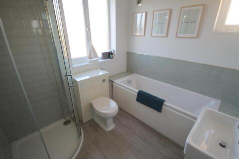 OA Bathroom.JPG
