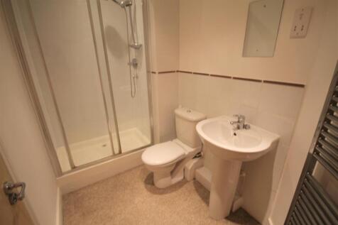 ensuite.jpg