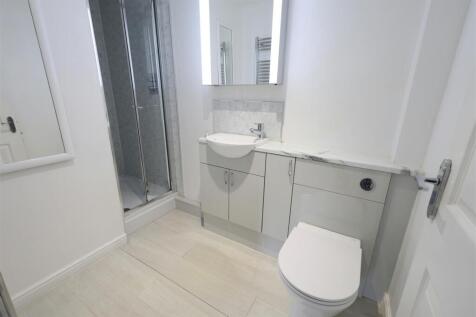 VB Ensuite i.JPG