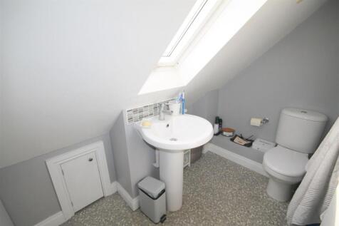 Bathroom1.JPG