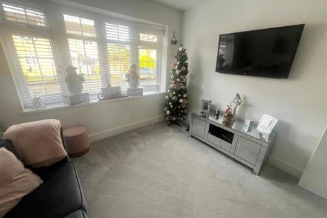 FC Sitting Room i.jpg