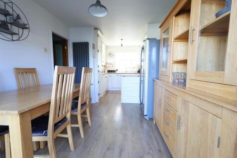 FC Kitchen Dining Room i.JPG