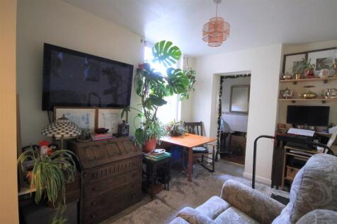 Lounge i.JPG