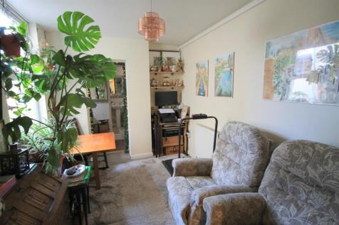 Lounge ii.JPG