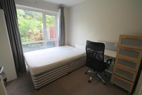 NDR GF Bedroon 2.JPG
