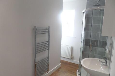 26_1st Floor_Bath...