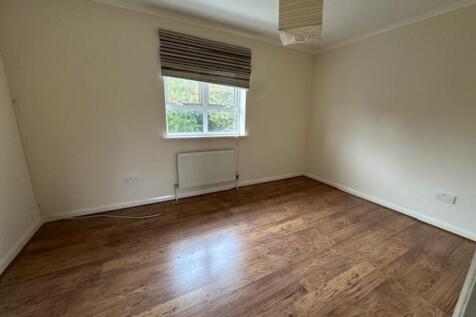 Back bedroom1
