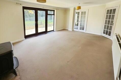 6b3e8693-Lounge 2...