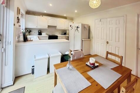 065d6fc2-KitchenD...