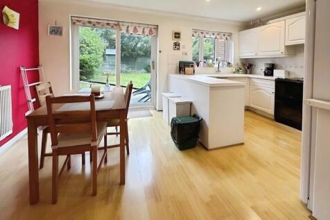 3582a794-KitchenD...