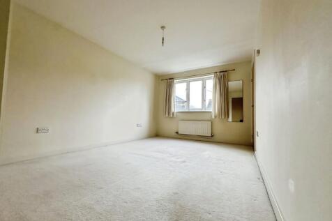 4b97844f-bedroom-...