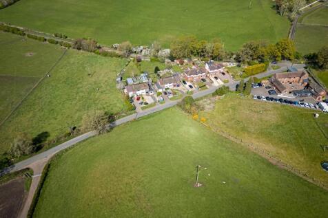 14-8 Roundhill Farm Cottages.jpg
