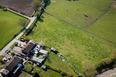 21-8 Roundhill Farm Cottages.jpg