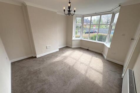 Living room 2.JPG