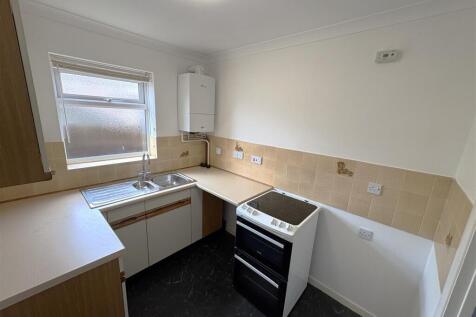 Kitchen 1.JPG