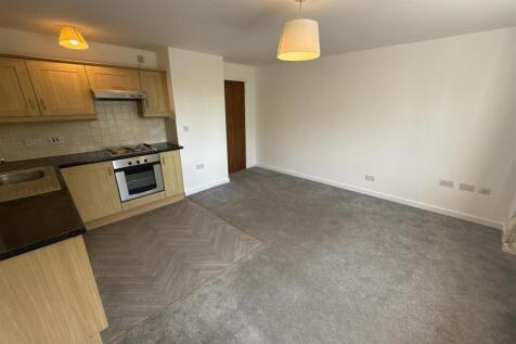 Living Room 1.JPG