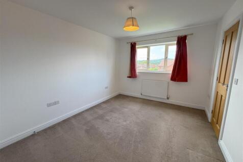 bedroom 1.jpeg