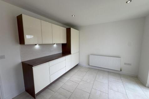 kitchen 5.jpg