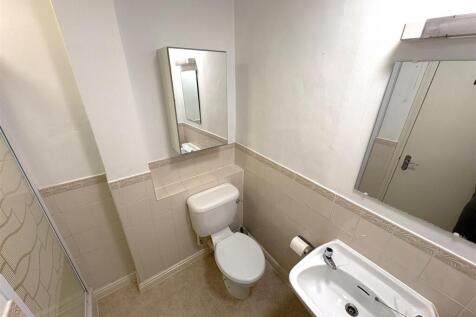 Shower room.JPG