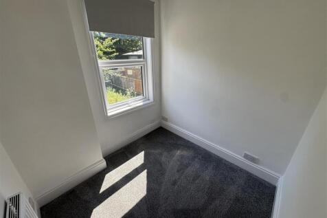 box room 2.JPG