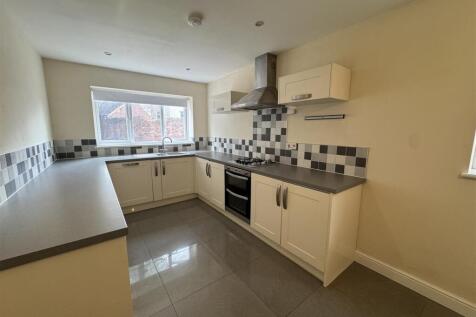 kitchen 2.JPG