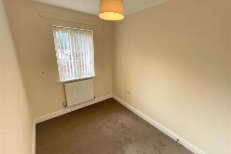 Bedroom 3.jpg