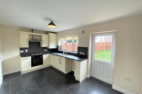 Kitchen 1.jpg