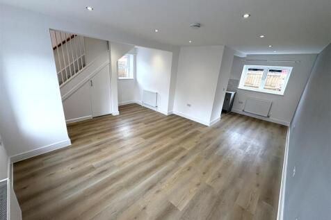 Living room 2.JPG