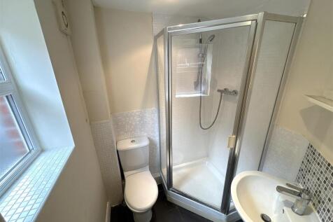 Shower room.JPG