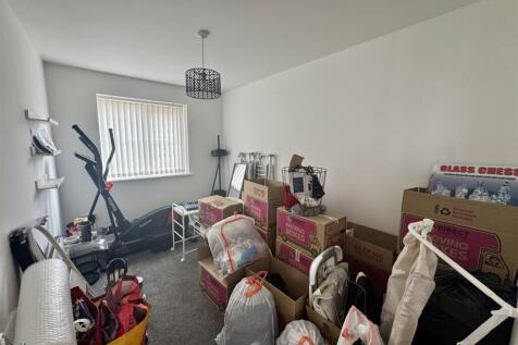 bedroom.JPG