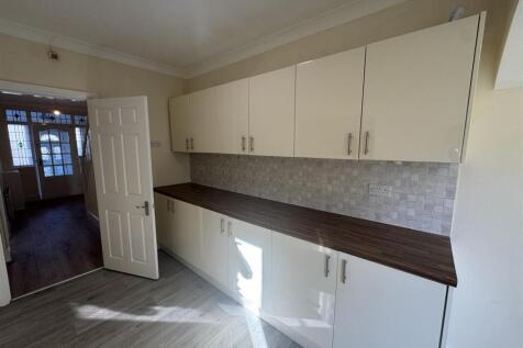 kitchen 0.JPG
