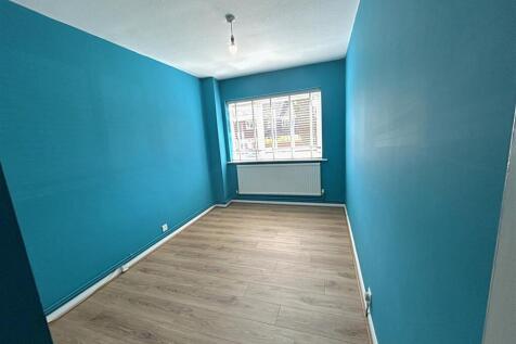 2nd bedroom.jpeg