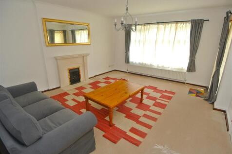 Living room.JPG