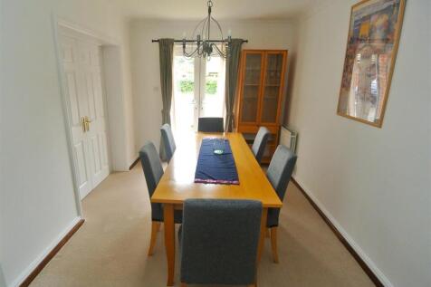 Dining room.JPG