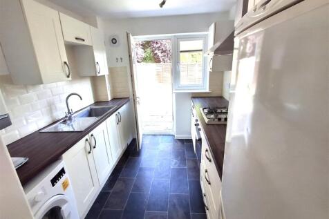Kitchen.JPG