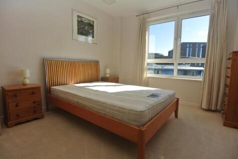 Master Bedroom.JPG