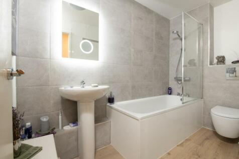 Bathroom.jpg