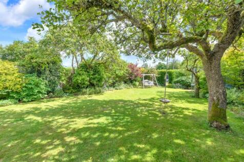Private Gardens.jpg