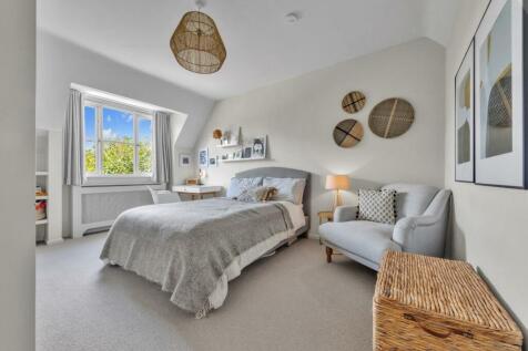 Principal Bedroom.jpg