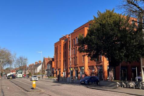 SUMMERTOWN STREET SCENE.jpg