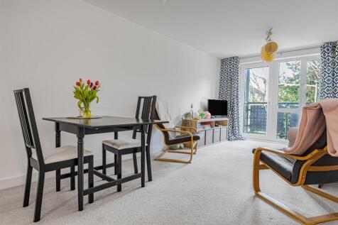 46 Beech Rd-11.jpg