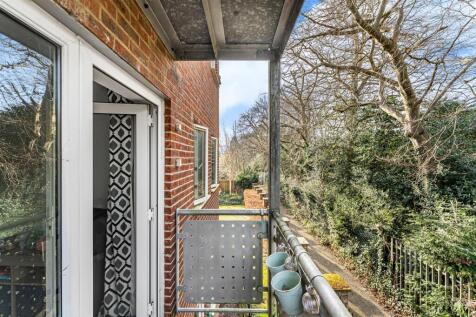 46 Beech Rd-17.jpg