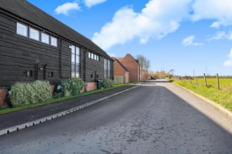 BRADFIELD COURT SERVICE ROAD.jpg