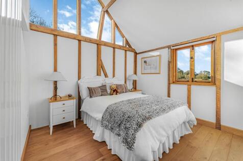 Bedroom 4.jpg
